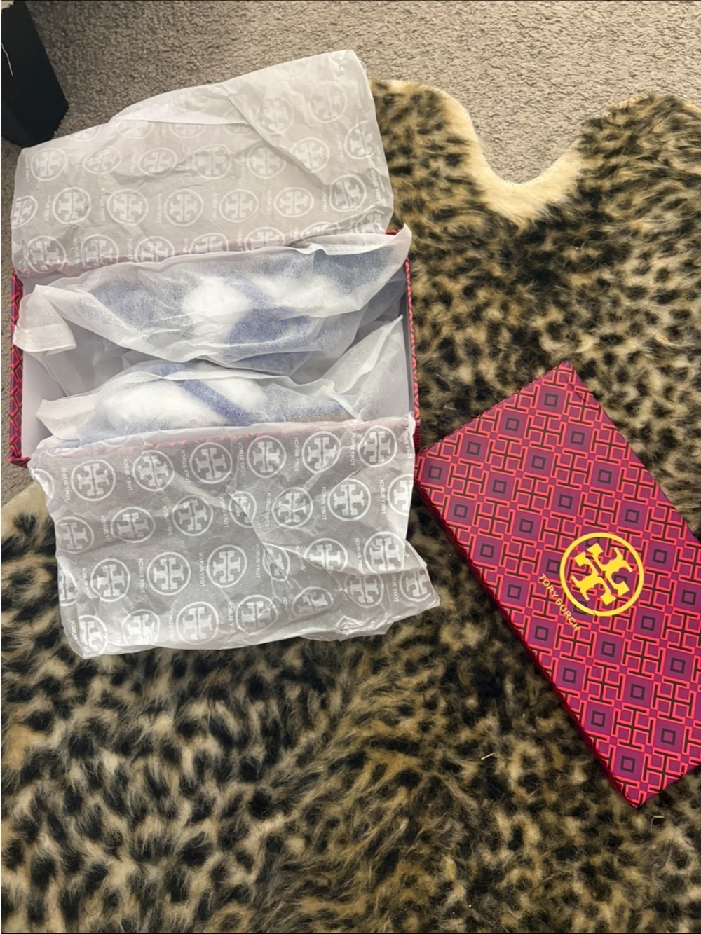 Tory Burch sandals - Picture 2 of 5